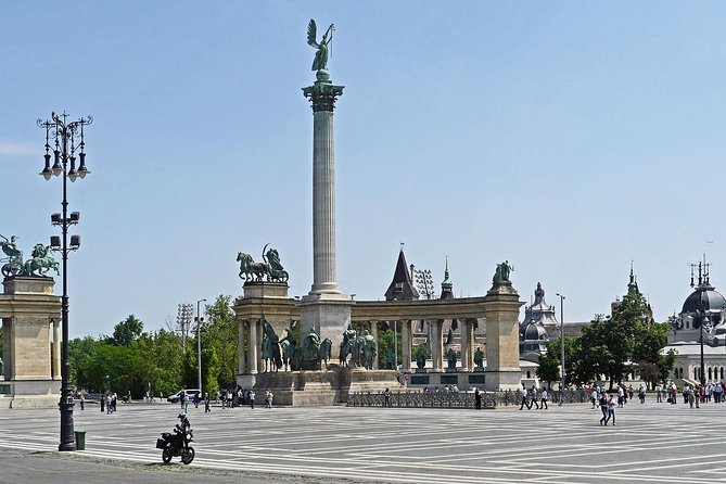 Private Budapest City Tour by Car - First-timer value: why a private car tour fits Budapest
