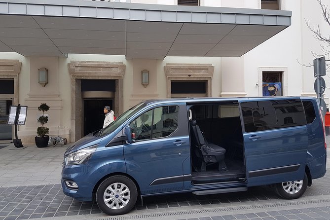 Private Budapest sightseeing tour including Etyek Wine tour with lunch - Budapest landmarks with a guided route: Castle views to Basilica interiors