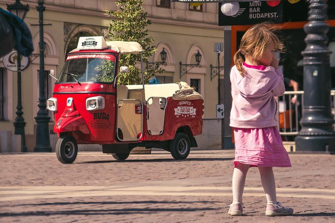 Private Budapest TukTuk Tour: Custom Route, Hotel Pickup - Jewish Quarter stops: Great Synagogue and Central Market Hall