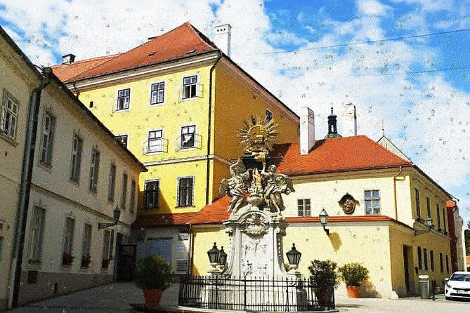Private car or minivan transfer from Budapest to Prague or back - Price and what $850.26 per group actually means