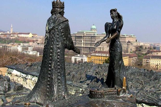 Private City Tour in Budapest 4 hours - Price and what you get for $190.87 per person