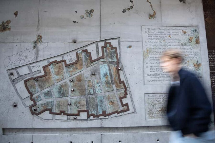 Private Jewish Quarter Walking Tour with Synagogue entry - Gozsdu Udvar and the street memorial trail you actually notice