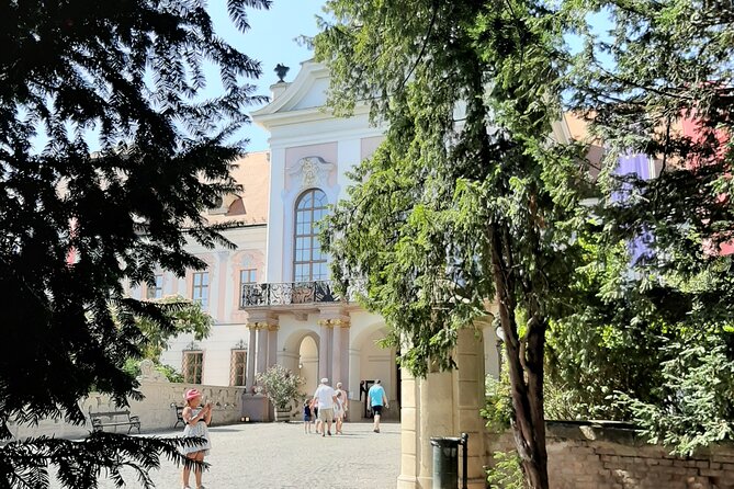Private Sissi Castle Tour - Should you book this private Sissi castle tour from Budapest?