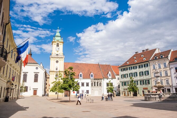 Private Tour from Budapest to Prague Sightseeing - Key points that make this day trip work