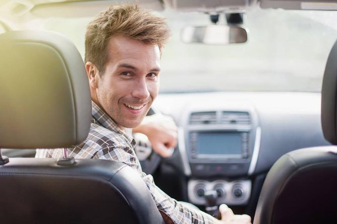 Private transfer from Budapest to Prague with 2h for sightseeing - Vehicle comfort and luggage capacity, so you are not playing suitcase Tetris