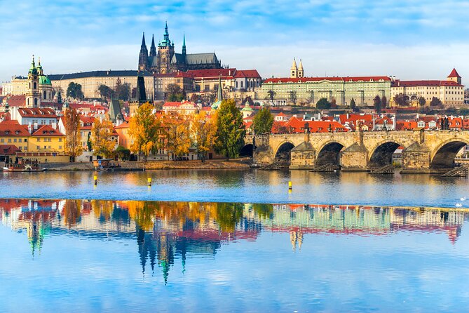 Private transfer from Budapest to Prague with 2h for sightseeing - The 2-hour sightseeing stop that makes the day feel like more than commuting
