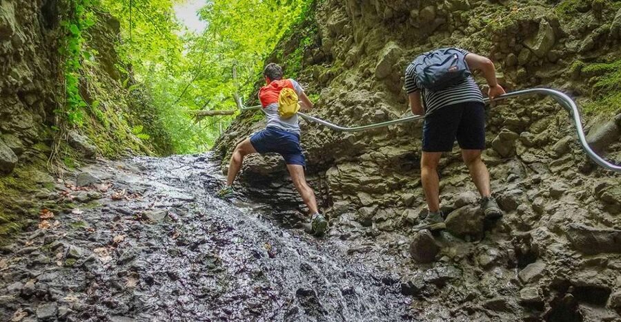 Ram Gorge Hiking Adventure - From Budapest to Dömös, the easy way to start hiking