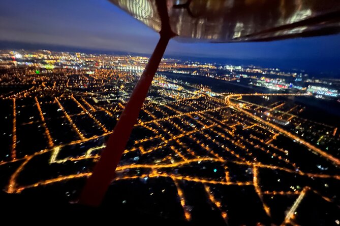 Sightseeing flight over Budapest - Price and group size: what you are really paying for