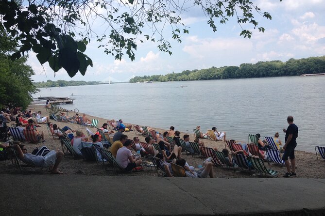 Szentendre: Self-guided Bicycle Tour with optional boat transfer - Weekend Boat Ride Return: Cycling On Board and Getting Off Near Vigadó