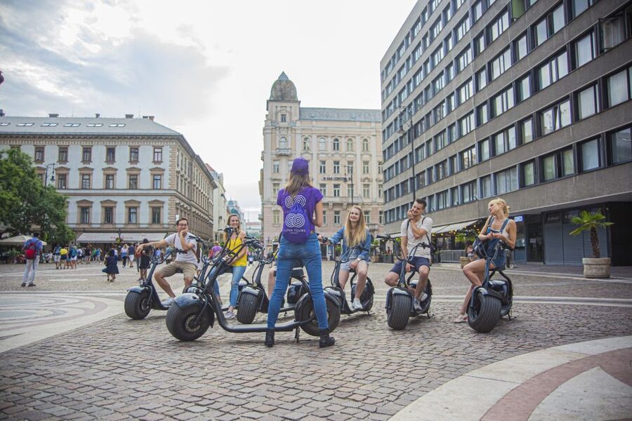 Top sights of Pest downtown on e-scooters incl. Parliament - Riding through Pest: skipping stress and keeping it eco-friendly