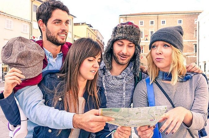 Treasure Hunt and Discovery Game in Budapest - A Fast Budapest Treasure Hunt With Real Team Energy
