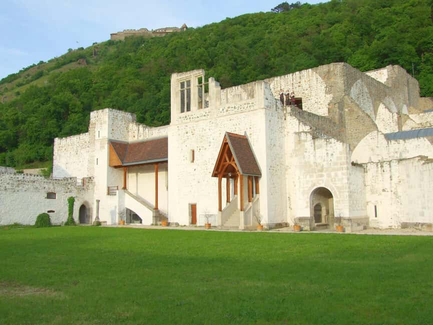 Visegrád Hike & Castle Tour with Ferry from Budapest - What To Bring, Fitness Notes, And Best Fit