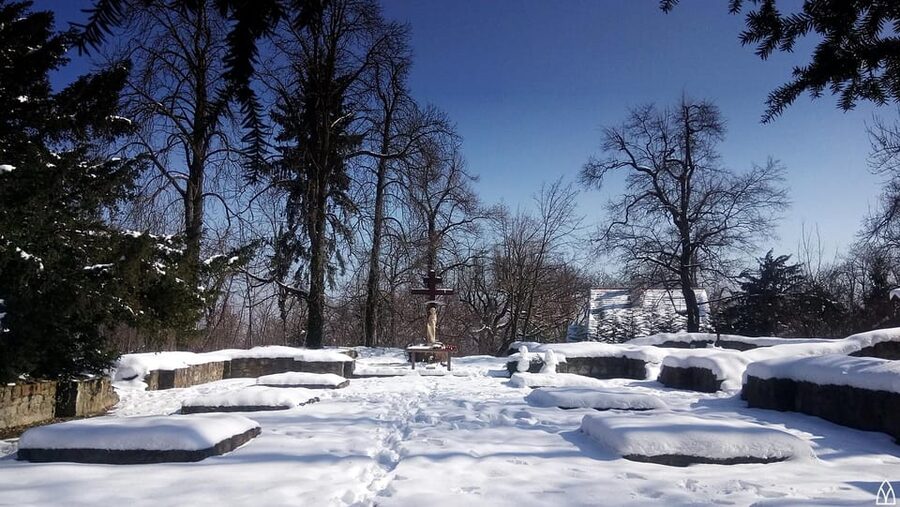Walk to recent and aged spiritual sanctuaries near Budapest - Why this spiritual walk beats a generic day trip