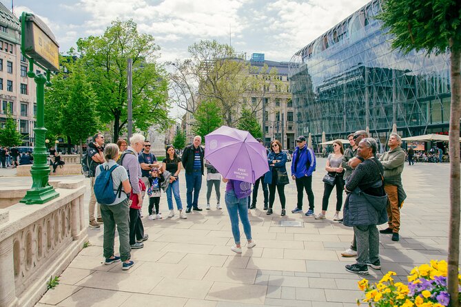 Walking Tour Budapest incl. the Shoes on the Danube Bank - Little Princess Statue and the Photo-Friendly Budapest Legends