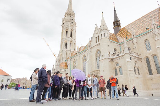 Walking tour in the Buda Castle incl. Fisherman's Bastion - Meeting at Szentháromság tér and finishing near Parliament